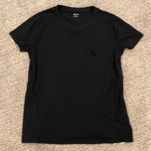 Madewell Tops - NWT Madewell basic black pocket tee